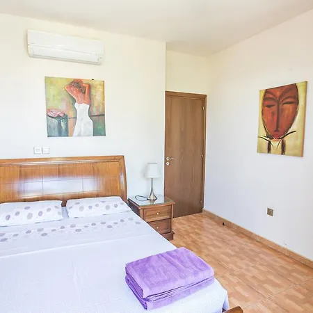 Artemisia Villa *
